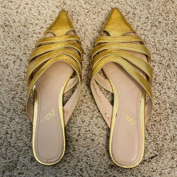 Gold Zara pointed slip on shoes - Picture 2 of 5